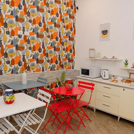 Da Ary Colorful Bed & Breakfast
