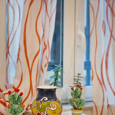 Bed & Breakfast Da Ary Colorful Naples