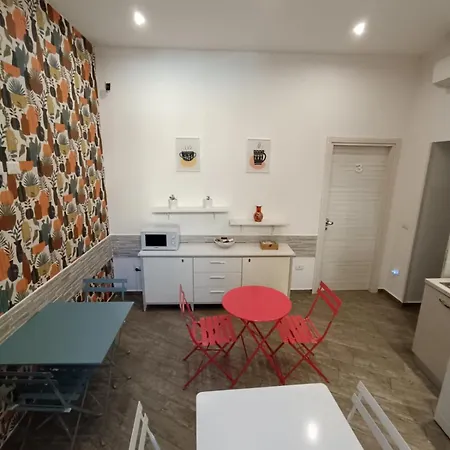 住宿加早餐酒店 Da Ary Colorful 那不勒斯